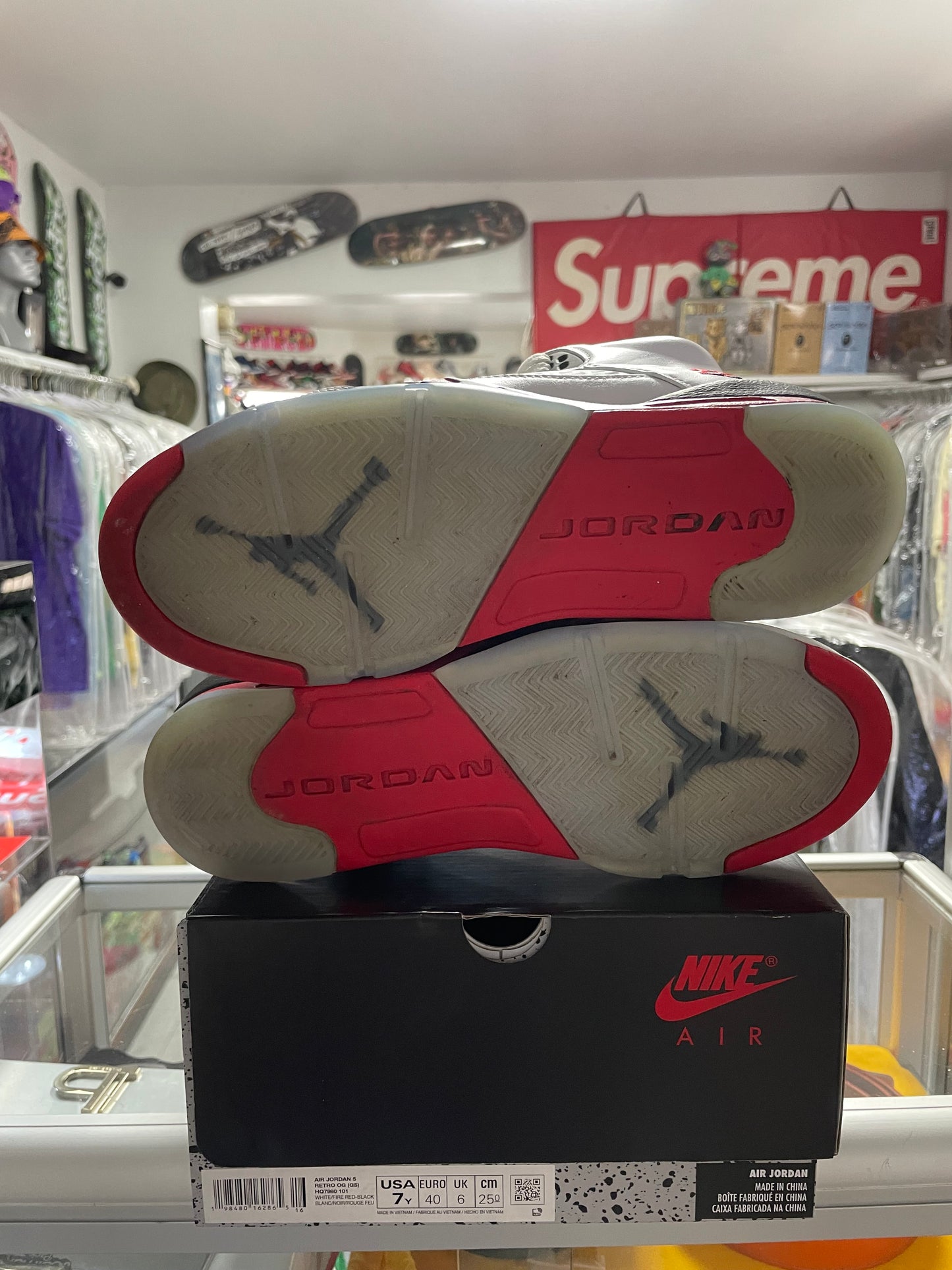 BLACK FRIDAY PREVIEW: Jordan V Retro “Fire Red” 2025 GS