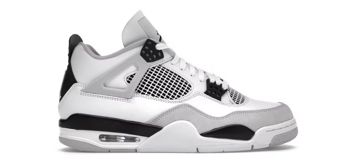 Jordan 4 Retro
Military Black