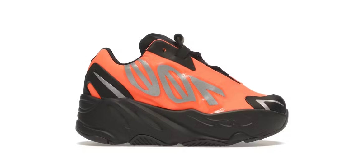 adidas Yeezy Boost 700 MNVN
Orange (Infants)