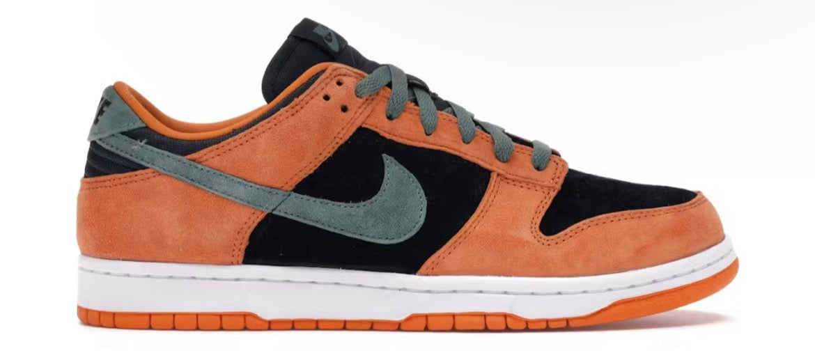 Nike Dunk Low
Ceramic