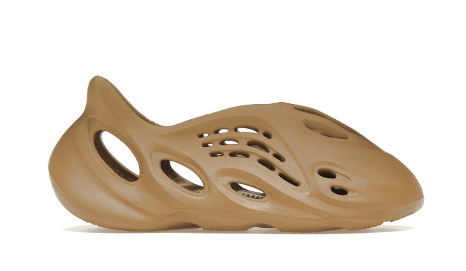 Adidas Yeezy Foam Runner “Clay Taupe”