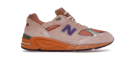 New Balance 990v2
Salehe Bembury Sand Be The Time