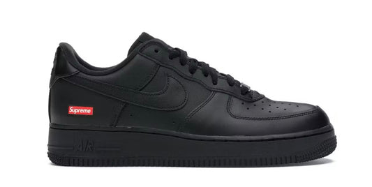 Nike Air Force 1 Low
Supreme Black