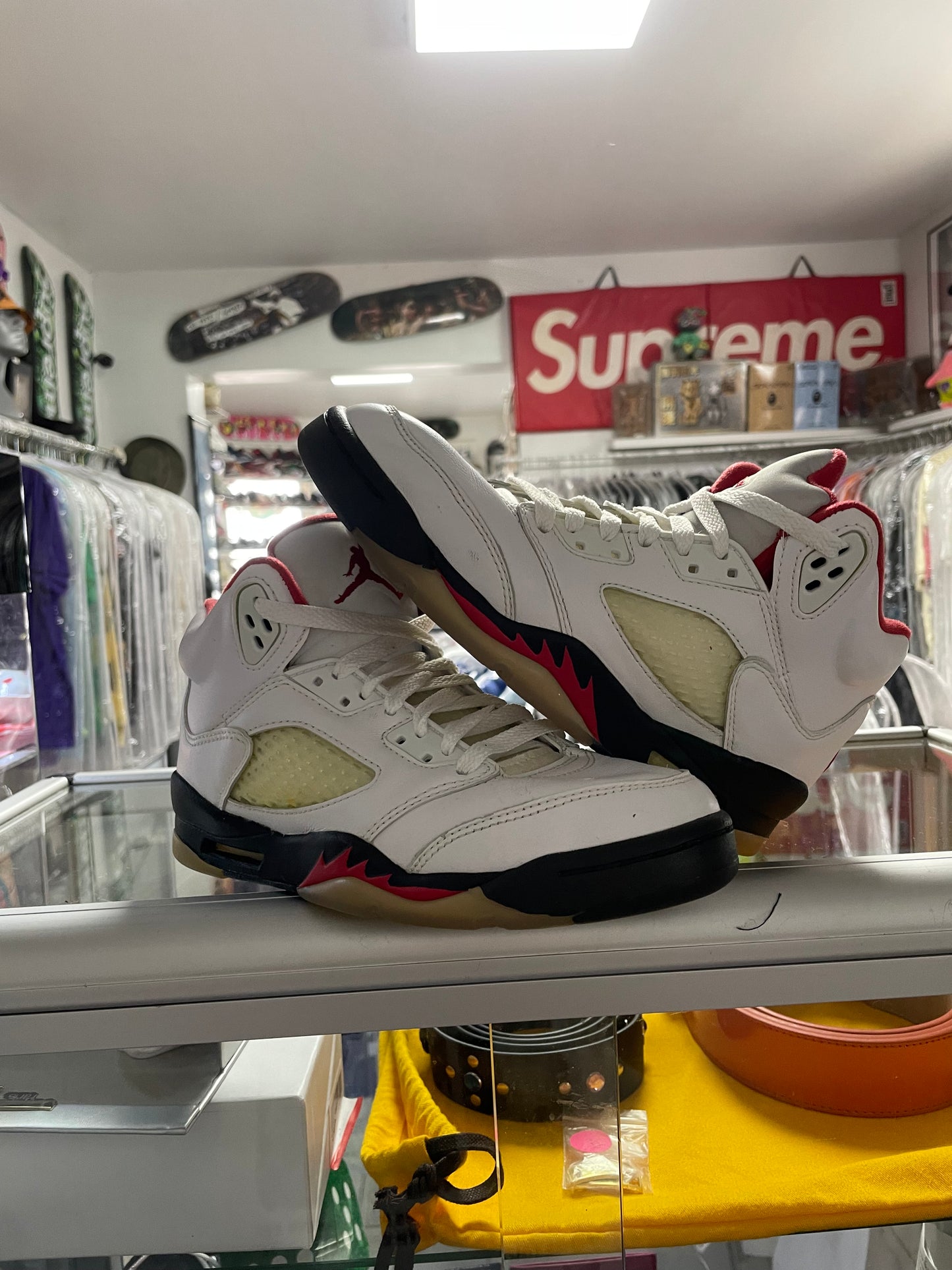 BLACK FRIDAY PREVIEW: Jordan 5 Retro “Fire Red” 2020