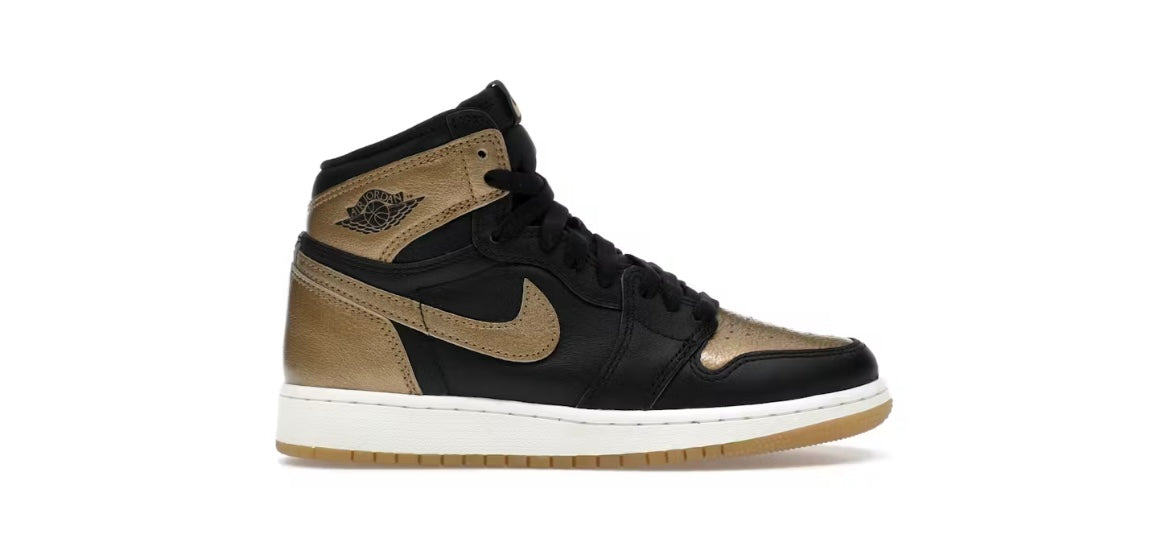 Jordan 1 Retro High OG
Black Metallic Gold (GS)