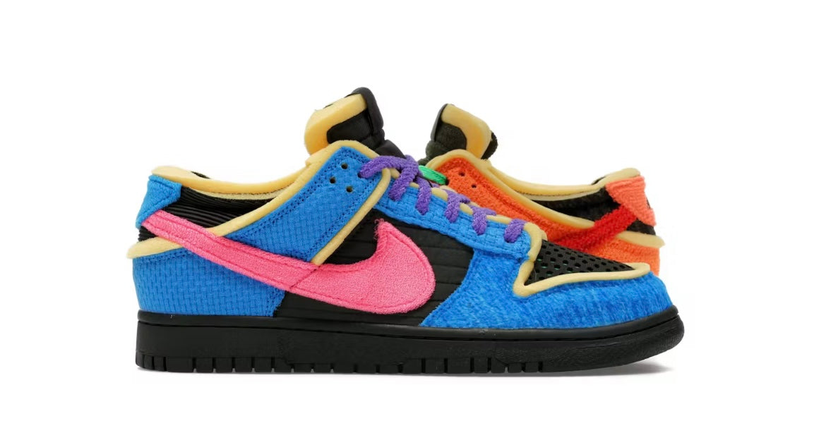 Nike Dunk Low
Cactus Plant Flea Market Swamp Sponge Photo Blue