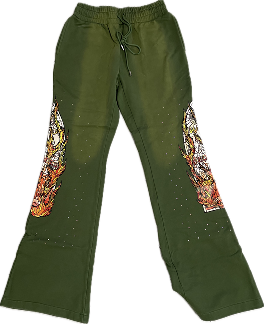 WHO DECIDES WAR GREEN FLAME GLASS
SWEATPANTS
