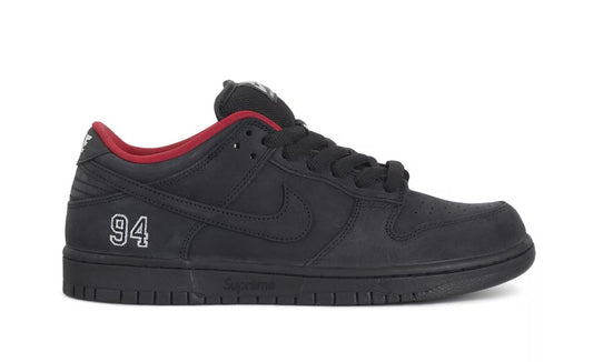 Nike SB Dunk Low
Supreme 94 Black