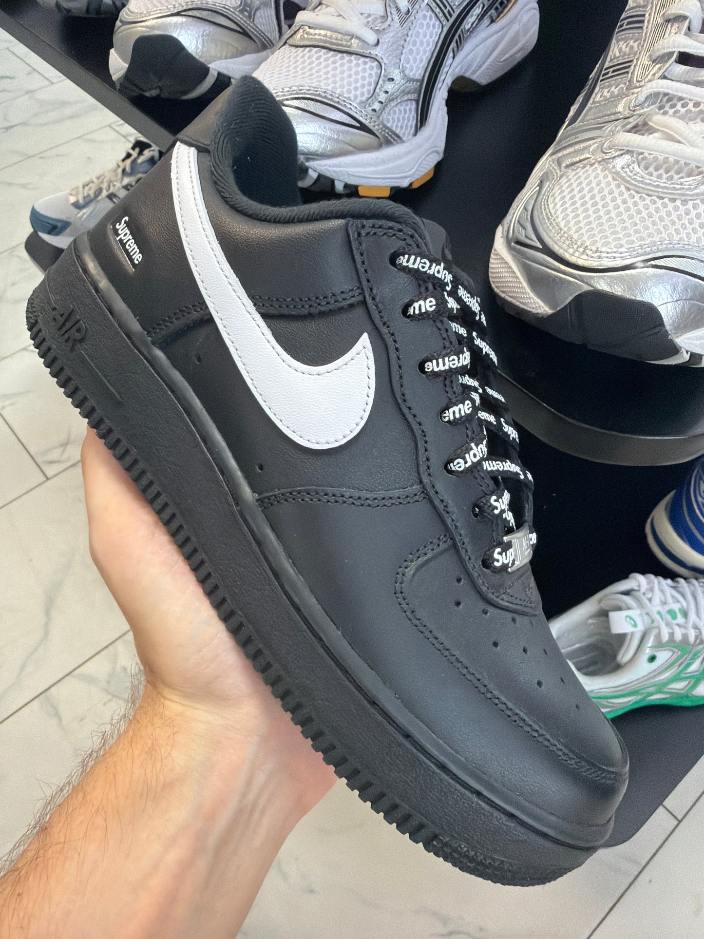 Supreme x Nike Air Force 1 Low Black/White 2025