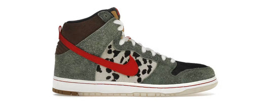 Nike SB Dunk High
Dog Walker