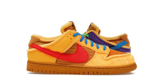 Nike Dunk Low
Cactus Plant Flea Market Swamp Sponge Psychic Purple