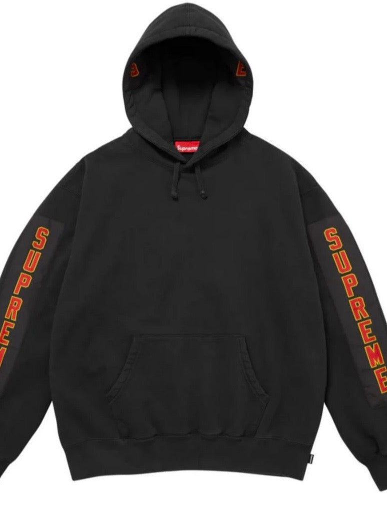Supreme Woven Patches Hooded
Sweatshirt 2025