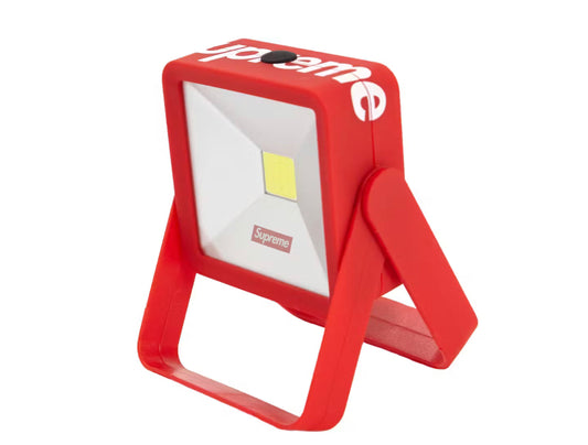 Supreme Magnetic Kickstand Light (FW18)