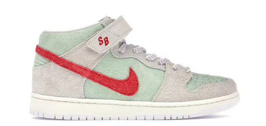 Nike SB Dunk Mid “White Widow”