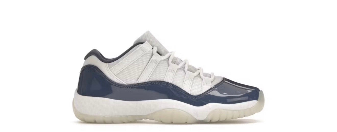 Jordan 11 Retro Low
Diffused Blue