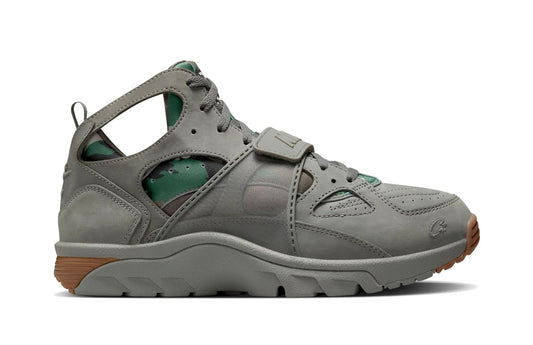 Nike Air Trainer Huarache
Corteiz “Gully Grey”