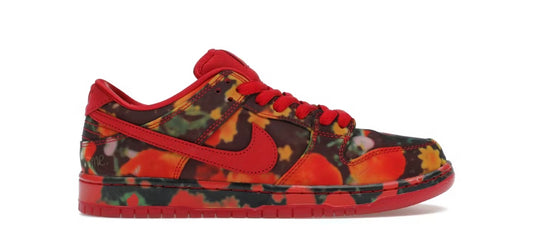 Nike SB Dunk Low
“The Wizard of Oz Poppy Field”